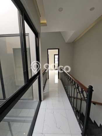 Dijual Rumah Eksklusif 3 KT di Gading Serpong, Tangerang Dijual Rumah Eksklusif 3 KT di Gading Serpong, Tangerang