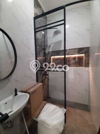 Jual Rumah Mewah Megah Dengan View Eksklusif di BSD, Tangerang Jual Rumah Mewah Megah Dengan View Eksklusif di BSD, Tangerang
