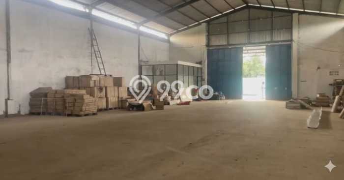 Gudang Dijual Lokasi Emas di Curug Luas 800m2 Gudang Dijual Lokasi Emas di Curug Luas 800m2