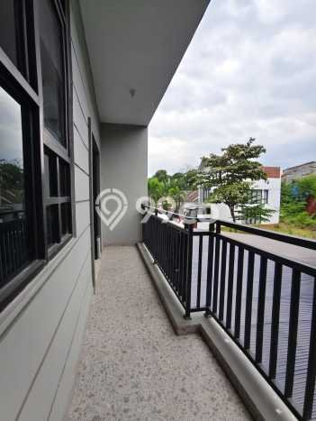 Jual Rumah Minimalis Bagus Punya 5 KT di BSD Tangerang Selatan SHM Jual Rumah Minimalis Bagus Punya 5 KT di BSD Tangerang Selatan SHM