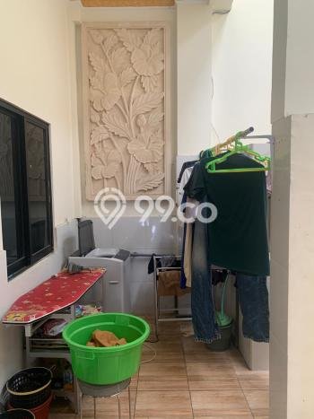Dijual Kost Strategis di Simokerto, Surabaya 12 KT, 12 KM, Luas Bangunan 210m2 Dijual Kost Strategis di Simokerto, Surabaya 12 KT, 12 KM, Luas Bangunan 210m2