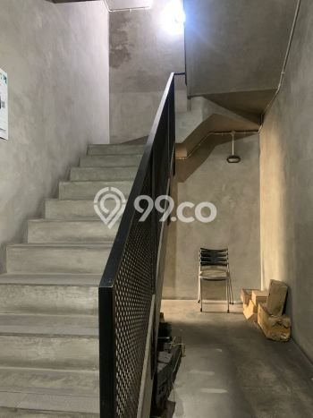 Rumah Bagus Siap Pakai Di Tenggilis Mejoyo Luas 450m2 Aman Rumah Bagus Siap Pakai Di Tenggilis Mejoyo Luas 450m2 Aman