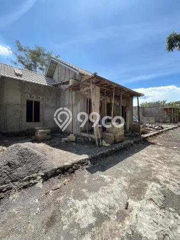 Rumah Minimalis LT 100m2m² Terawat di Kompleks Perumahan Ngaglik, Sleman Rumah Minimalis LT 100m2m² Terawat di Kompleks Perumahan Ngaglik, Sleman