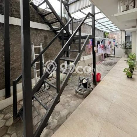 Rumah Mewah LB 2000m2 Siap Huni Desain Elegan di Kaliurang, Sleman Rumah Mewah LB 2000m2 Siap Huni Desain Elegan di Kaliurang, Sleman