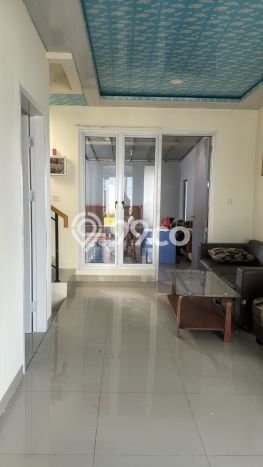 Disewakan! Rumah 3 Kamar Tidur &
2 Kamar Mandi di Gading Serpong, Tangerang Disewakan! Rumah 3 Kamar Tidur &
2 Kamar Mandi di Gading Serpong, Tangerang