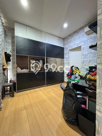 Dijual Rumah Mewah Elegan Dengan View Cantik di Green Lake City, Jakarta Barat Dijual Rumah Mewah Elegan Dengan View Cantik di Green Lake City, Jakarta Barat