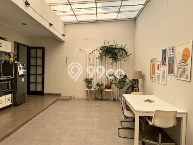 Rumah Elit Modern Siap Huni di Green Lake City Jakarta Barat Rumah Elit Modern Siap Huni di Green Lake City Jakarta Barat