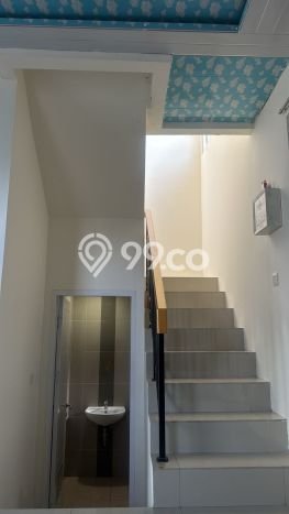 Disewakan! Rumah 3 Kamar Tidur &
2 Kamar Mandi di Gading Serpong, Tangerang Disewakan! Rumah 3 Kamar Tidur &
2 Kamar Mandi di Gading Serpong, Tangerang