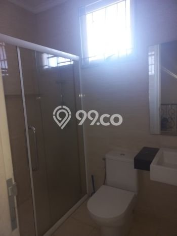 Rumah Disewakan Jakarta Barat LT 90m2 LB 150m2 Area Green Lake City Rumah Disewakan Jakarta Barat LT 90m2 LB 150m2 Area Green Lake City