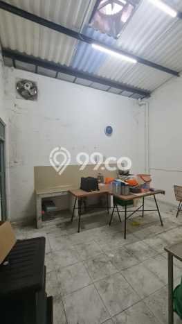 LOKASI PREMIUM! Ruko Area Bisnis di Solo Baru, Luas 520m², Siap Bisnis LOKASI PREMIUM! Ruko Area Bisnis di Solo Baru, Luas 520m², Siap Bisnis