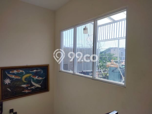Rumah Strategis Modern Lb 226m2 di Gentan, Solo Rumah Strategis Modern Lb 226m2 di Gentan, Solo