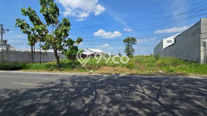 Kavling Tanah di Colomadu Dijual Luas 2585m2 Legalitas - Kavling Tanah di Colomadu Dijual Luas 2585m2 Legalitas -