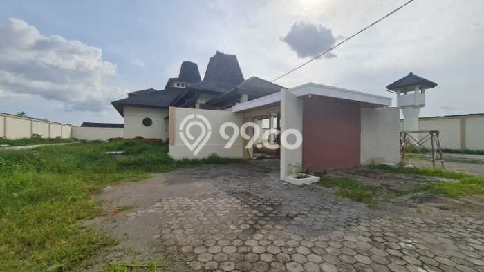 Bisa KPR! Rumah Colomadu, Solo, LT 4757m² LB 2500m² Bisa KPR! Rumah Colomadu, Solo, LT 4757m² LB 2500m²