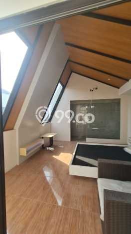 Bisa KPR! Rumah Colomadu, Solo, LT 4757m² LB 2500m² Bisa KPR! Rumah Colomadu, Solo, LT 4757m² LB 2500m²