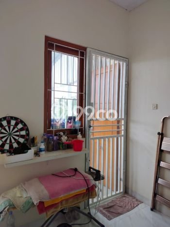 Rumah Strategis Modern Lb 226m2 di Gentan, Solo Rumah Strategis Modern Lb 226m2 di Gentan, Solo