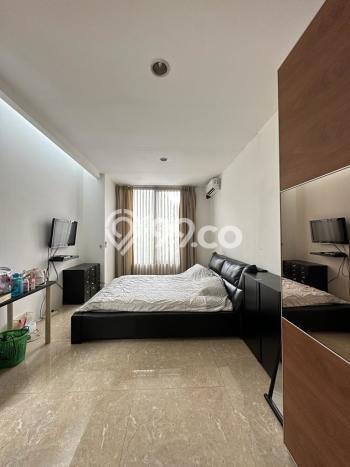 Rumah Luxury Modern Tanpa Renovasi di Jati Padang Jakarta Selatan Rumah Luxury Modern Tanpa Renovasi di Jati Padang Jakarta Selatan