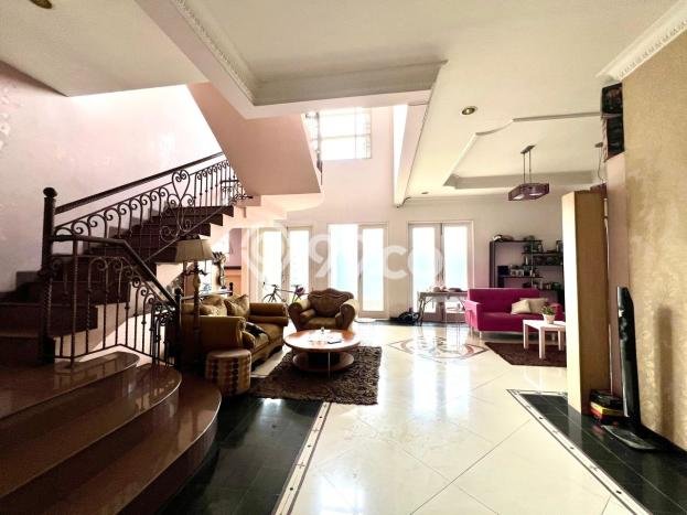 Hunian Elit LB 518m2 Siap Pakai Desain Elegan di Cibubur, Jakarta Timur Hunian Elit LB 518m2 Siap Pakai Desain Elegan di Cibubur, Jakarta Timur