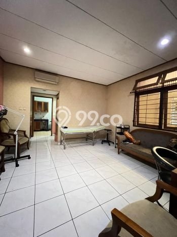 Rumah Elit LB 208m2 Siap Pakai Desain Elegan di Pejaten, Jakarta Selatan Rumah Elit LB 208m2 Siap Pakai Desain Elegan di Pejaten, Jakarta Selatan