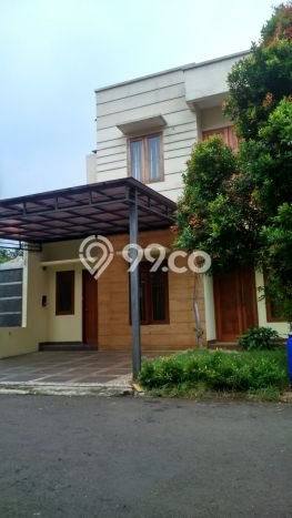 Rumah Disewakan Jakarta Selatan LT 145m2 LB 200m2 Kawasan Pejaten Rumah Disewakan Jakarta Selatan LT 145m2 LB 200m2 Kawasan Pejaten