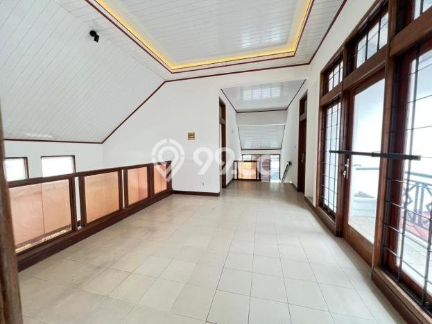 Rumah di Pejaten, Akses ke Sekolah, LT 334m2m² Rumah di Pejaten, Akses ke Sekolah, LT 334m2m²
