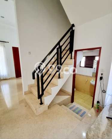 RECOMMENDED! Rumah di Pejaten, 4 KT, Area Premium, Luas 200m2m² LB 180m2m² RECOMMENDED! Rumah di Pejaten, 4 KT, Area Premium, Luas 200m2m² LB 180m2m²