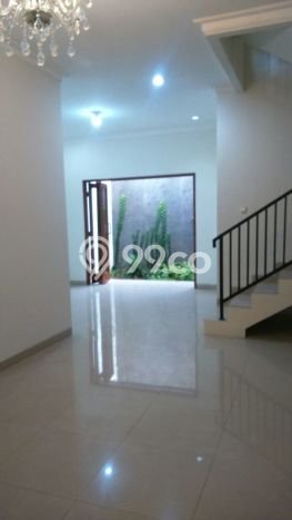 Rumah Disewakan Jakarta Selatan LT 145m2 LB 200m2 Kawasan Pejaten Rumah Disewakan Jakarta Selatan LT 145m2 LB 200m2 Kawasan Pejaten