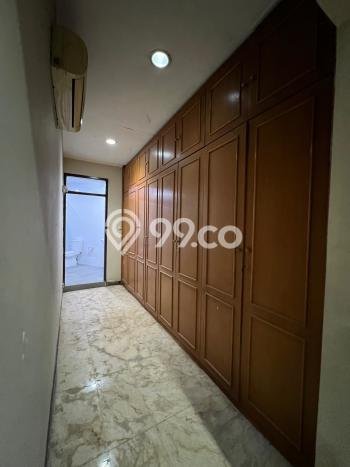 Ready to Use! Luxury House LT 290m2 Desain Modern di Jati Padang Ready to Use! Luxury House LT 290m2 Desain Modern di Jati Padang