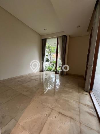 Rumah Luxury Modern Tanpa Renovasi di Kemang Jakarta Selatan Rumah Luxury Modern Tanpa Renovasi di Kemang Jakarta Selatan