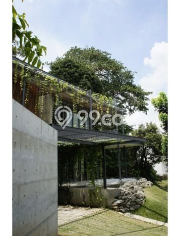 Rumah Elit Modern Tanpa Renovasi di Jati Padang Jakarta Selatan Rumah Elit Modern Tanpa Renovasi di Jati Padang Jakarta Selatan