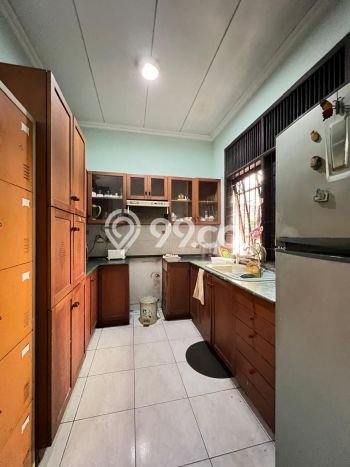Rumah Elit LB 208m2 Siap Pakai Desain Elegan di Pejaten, Jakarta Selatan Rumah Elit LB 208m2 Siap Pakai Desain Elegan di Pejaten, Jakarta Selatan