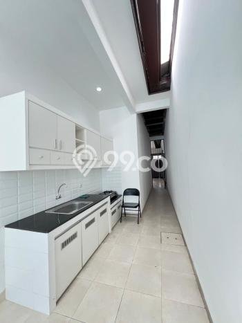 BEST DEAL! Rumah area Kemang, 4 KT, Akses Mudah Pusat Kota, LT 570m2m² LB 570m2m² BEST DEAL! Rumah area Kemang, 4 KT, Akses Mudah Pusat Kota, LT 570m2m² LB 570m2m²