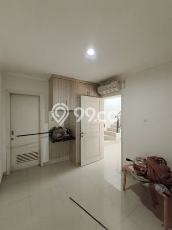 Rumah Modern 4 KT di Gading Serpong Tangerang Semi Furnished Rumah Modern 4 KT di Gading Serpong Tangerang Semi Furnished