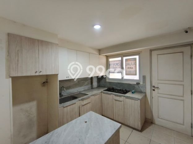 Rumah Modern 4 KT di Gading Serpong Tangerang Semi Furnished Rumah Modern 4 KT di Gading Serpong Tangerang Semi Furnished
