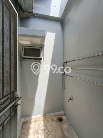 Rumah Modern 4 KT di Gading Serpong Tangerang Semi Furnished Rumah Modern 4 KT di Gading Serpong Tangerang Semi Furnished