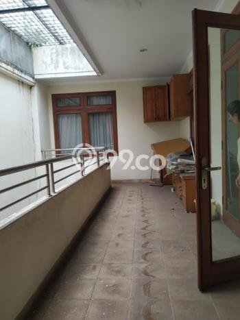 Hunian Elit LB 400m2 Siap Pakai Desain Elegan di Kedoya, Jakarta Barat Hunian Elit LB 400m2 Siap Pakai Desain Elegan di Kedoya, Jakarta Barat