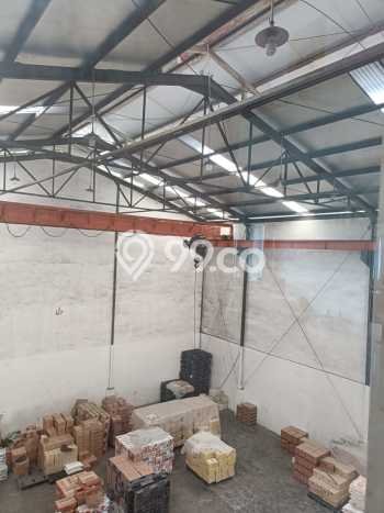 Unit Gudang Disewakan di Kapuk Kamal di Area Ramai & Strategis Unit Gudang Disewakan di Kapuk Kamal di Area Ramai & Strategis