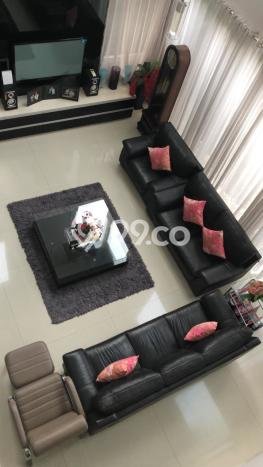 Hunian Mewah LB 523m2 Siap Pakai Desain Elegan di Duta Garden, Tangerang Hunian Mewah LB 523m2 Siap Pakai Desain Elegan di Duta Garden, Tangerang