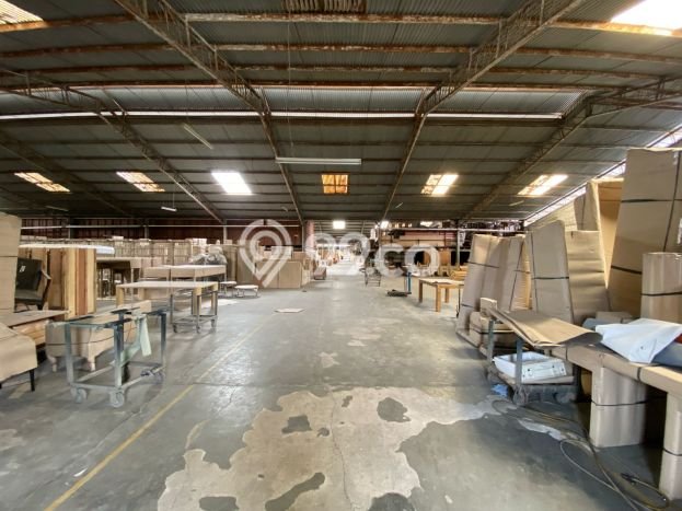 Gudang Disewa di Jakarta Utara dengan LB 6000m2 Area Komersial Ramai Gudang Disewa di Jakarta Utara dengan LB 6000m2 Area Komersial Ramai