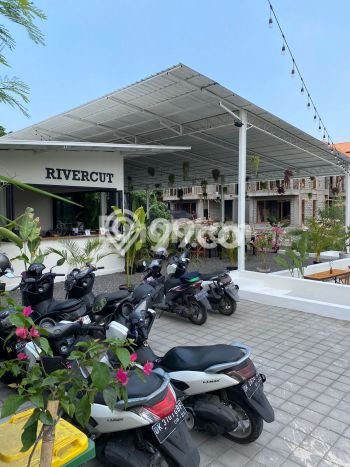 Ruko Disewa di Badung dengan LB 110m2 Area Komersial Ramai Ruko Disewa di Badung dengan LB 110m2 Area Komersial Ramai