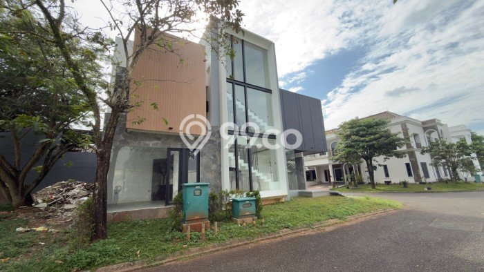 Siap Huni Rumah Mewah 4 Kamar di BSD Dekat ke Mana Pun Siap Huni Rumah Mewah 4 Kamar di BSD Dekat ke Mana Pun