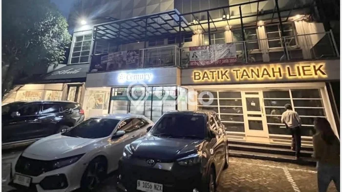 FOR RENT! Ruko di Pondok Indah Cocok untuk Bisnis 1800m2 FOR RENT! Ruko di Pondok Indah Cocok untuk Bisnis 1800m2