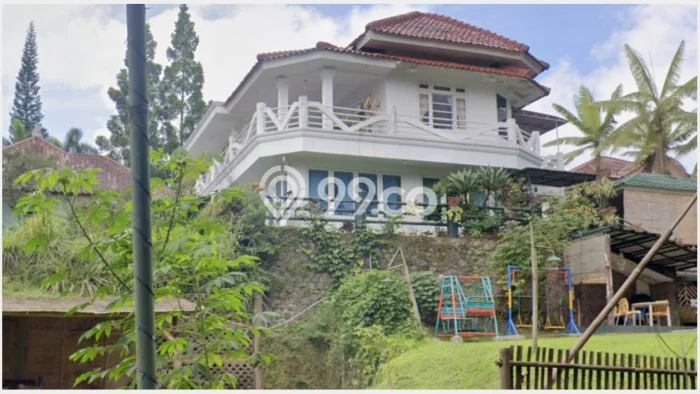 Vila Kawasan , Dimensi 303m2m², Cocok untuk berbagai kebutuhan Vila Kawasan , Dimensi 303m2m², Cocok untuk berbagai kebutuhan