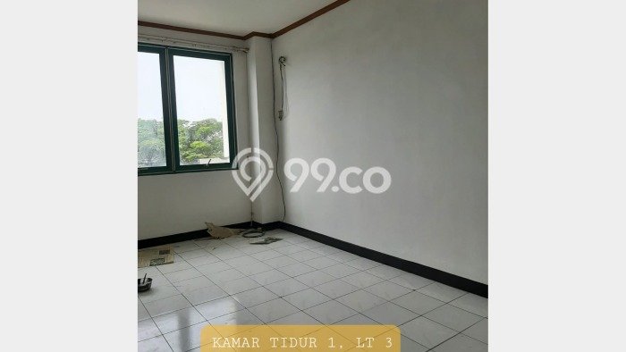 Ruko Dijual di Jakarta Barat LT 74m2 & LB 237m2 Lokasi Terbaik! Ruko Dijual di Jakarta Barat LT 74m2 & LB 237m2 Lokasi Terbaik!