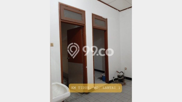 Ruko Dijual di Jakarta Barat LT 74m2 & LB 237m2 Lokasi Terbaik! Ruko Dijual di Jakarta Barat LT 74m2 & LB 237m2 Lokasi Terbaik!