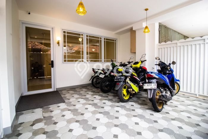 Rumah Kost Dijual di Gajah Mada Jakarta Pusat Luas 280m2 Rumah Kost Dijual di Gajah Mada Jakarta Pusat Luas 280m2