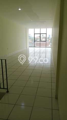 Untuk Dijual! Ruko di Kembangan Selatan Jakarta Barat LT 64m2 / LB 192m2 Kawasan Strategis Untuk Dijual! Ruko di Kembangan Selatan Jakarta Barat LT 64m2 / LB 192m2 Kawasan Strategis