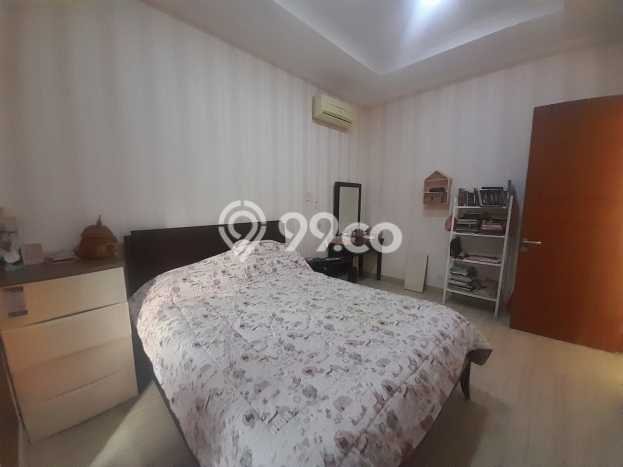 Rumah Elit LB 375m2 Siap Huni Desain Elegan di Harapan Indah, Bekasi Rumah Elit LB 375m2 Siap Huni Desain Elegan di Harapan Indah, Bekasi