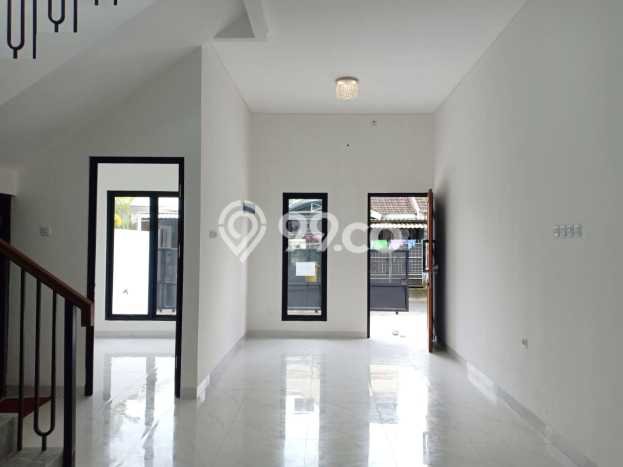 Rumah Luxury Modern Tanpa Renovasi di BSD Kencana Loka Tangerang Rumah Luxury Modern Tanpa Renovasi di BSD Kencana Loka Tangerang