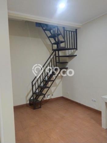 Rumah Luas Asri 5 KT Siap Pakai di Graha Raya Bintaro Tangerang Selatan Rumah Luas Asri 5 KT Siap Pakai di Graha Raya Bintaro Tangerang Selatan