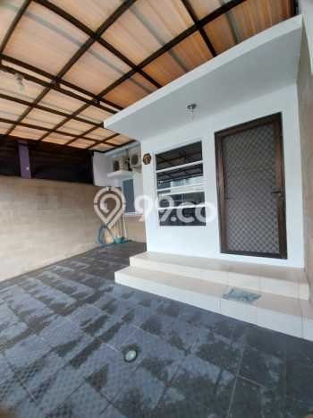 Rumah Modern 3 KT di Serpong Villa Melati Mas Tangerang Selatan Unfurnished Rumah Modern 3 KT di Serpong Villa Melati Mas Tangerang Selatan Unfurnished